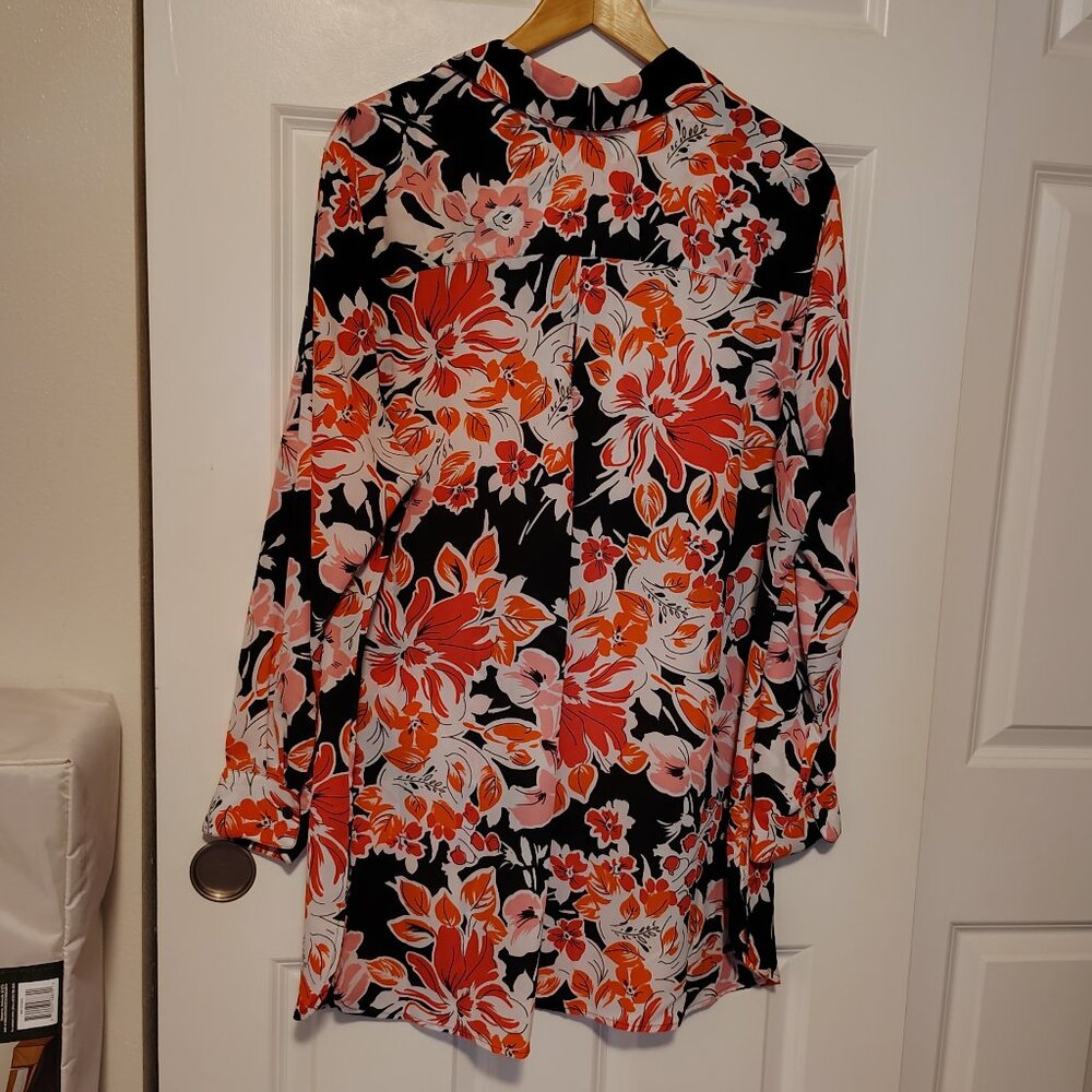 Foxcroft Blouse Button Front Collared Top Vibrant Floral Office Casual - Picture 4 of 4